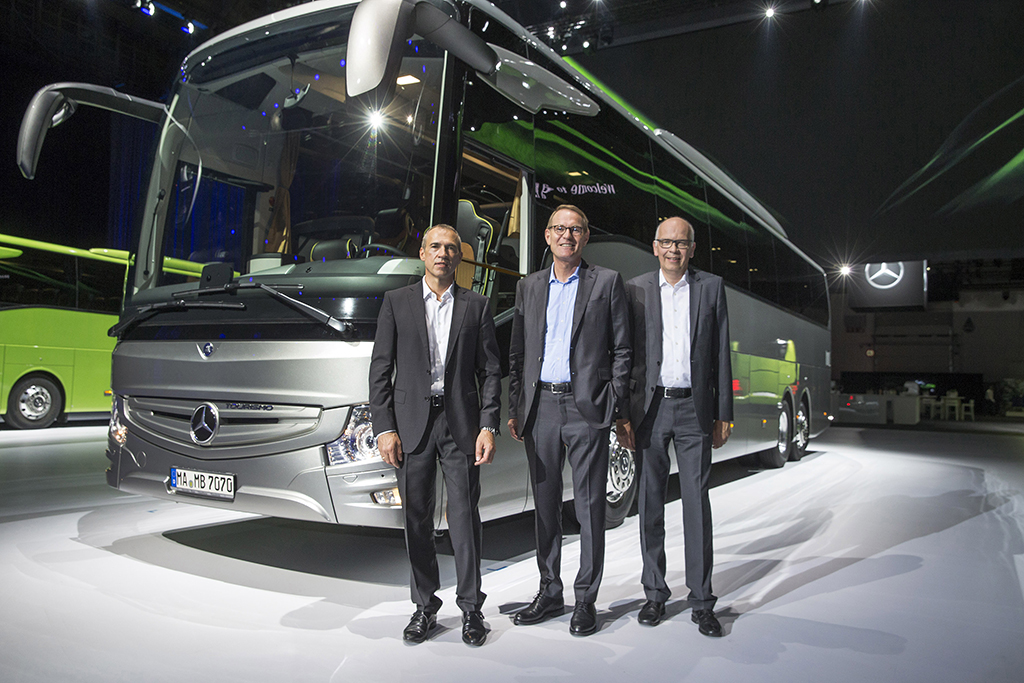 Mercedes-Benz Presents The New Version of Europe's Most Successful Touring Coach - Tourismo RHD 3