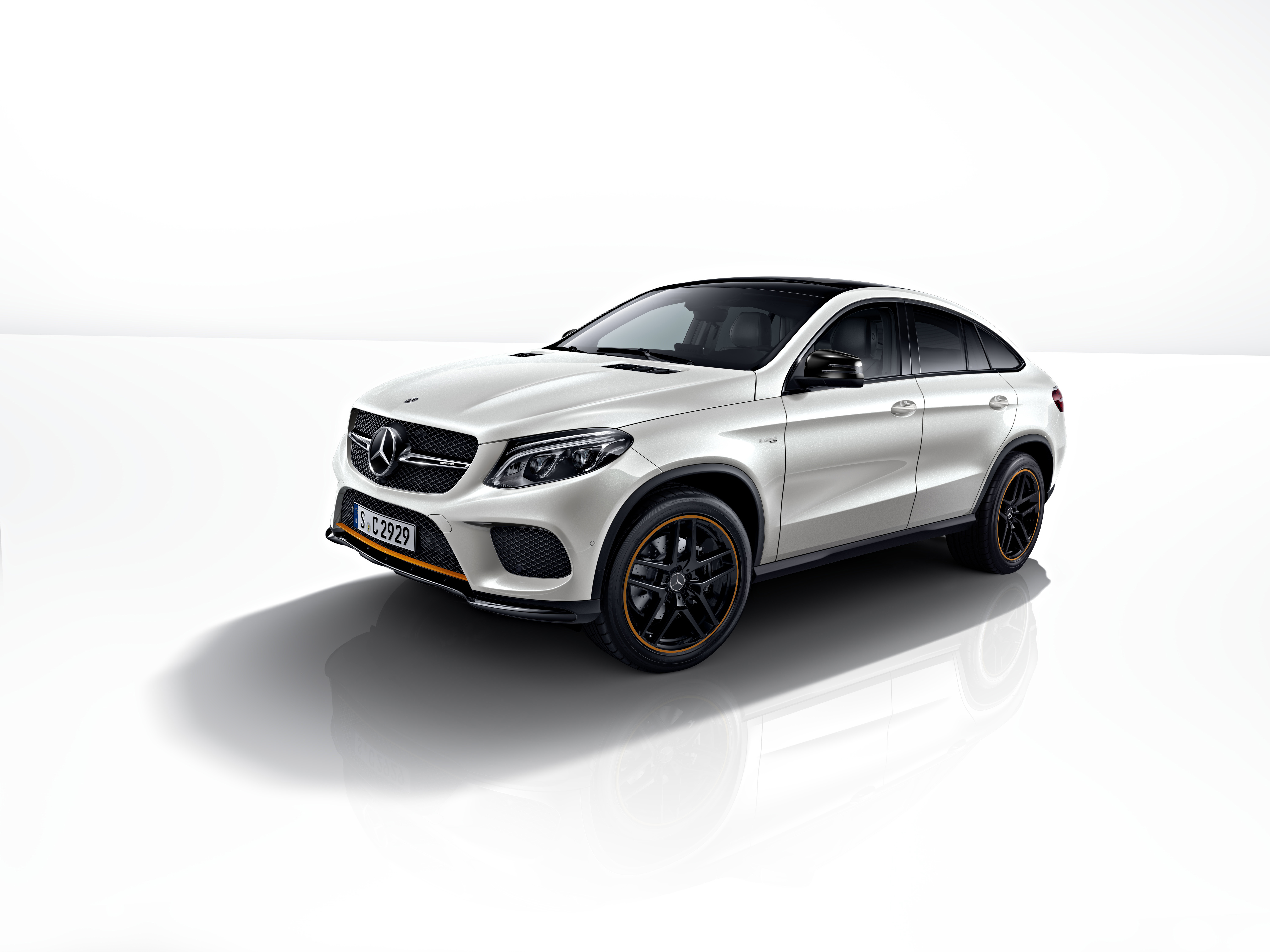 Mercedes-Benz: GLE Coupé available as OrangeArt Edition 1