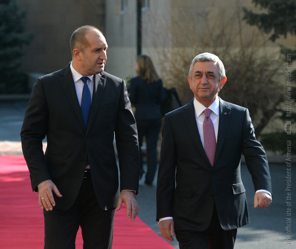 Official welcoming ceremony for President of Bulgaria held at Presidential Palace