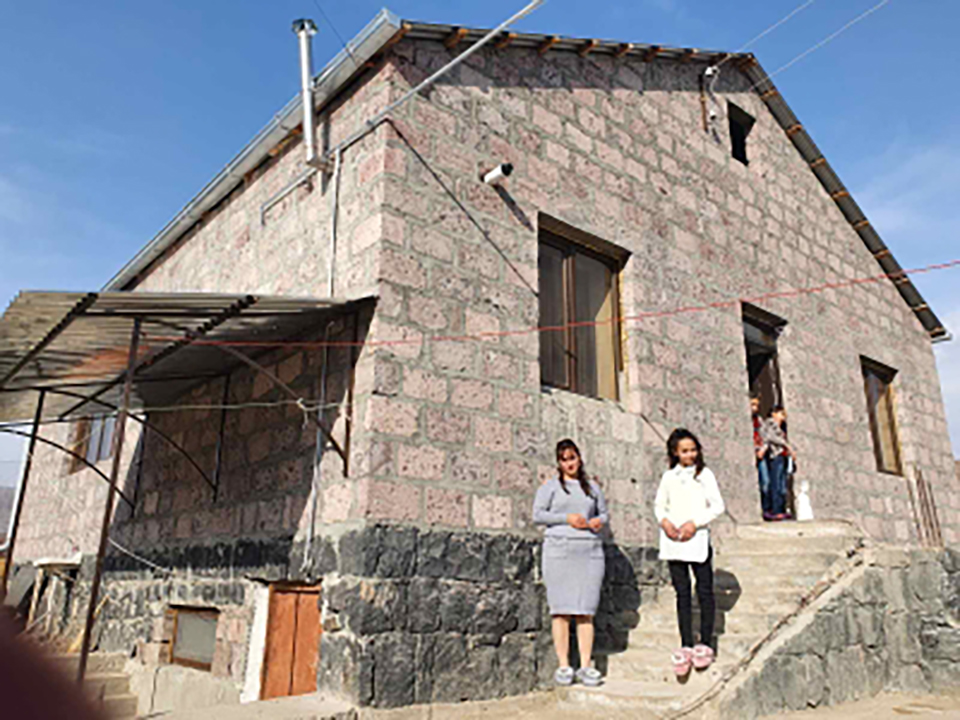Viva-MTS: Housewarming in Arpi village