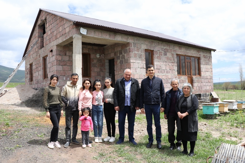 Viva-MTS: From Earthen Walls to a Newly Built Stone House