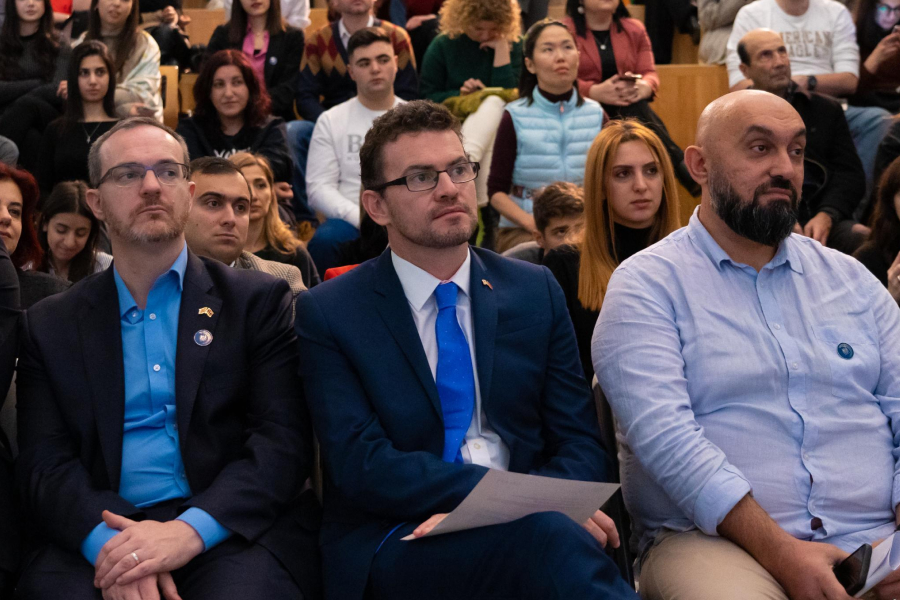 Artyom Khachatryan, co-founder of Galaxy Group of Companies, and John Gallagher, the British Ambassador to Armenia, participated in the PechaKucha Night Yerevan event 2