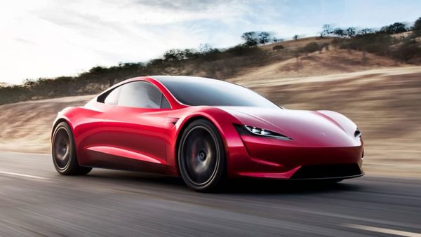 Tesla-ն էլեկտրական բեռնատար և ռոդսթեր է ցուցադրել