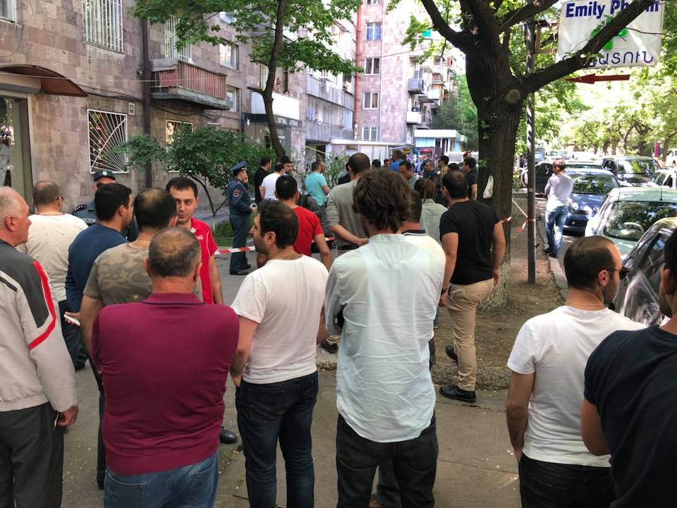 HSBC բանկի Կոմիտաս մասնաճյուղում կրակոցներ են հնչել՝ կա մեկ զոհ. Թարմացված