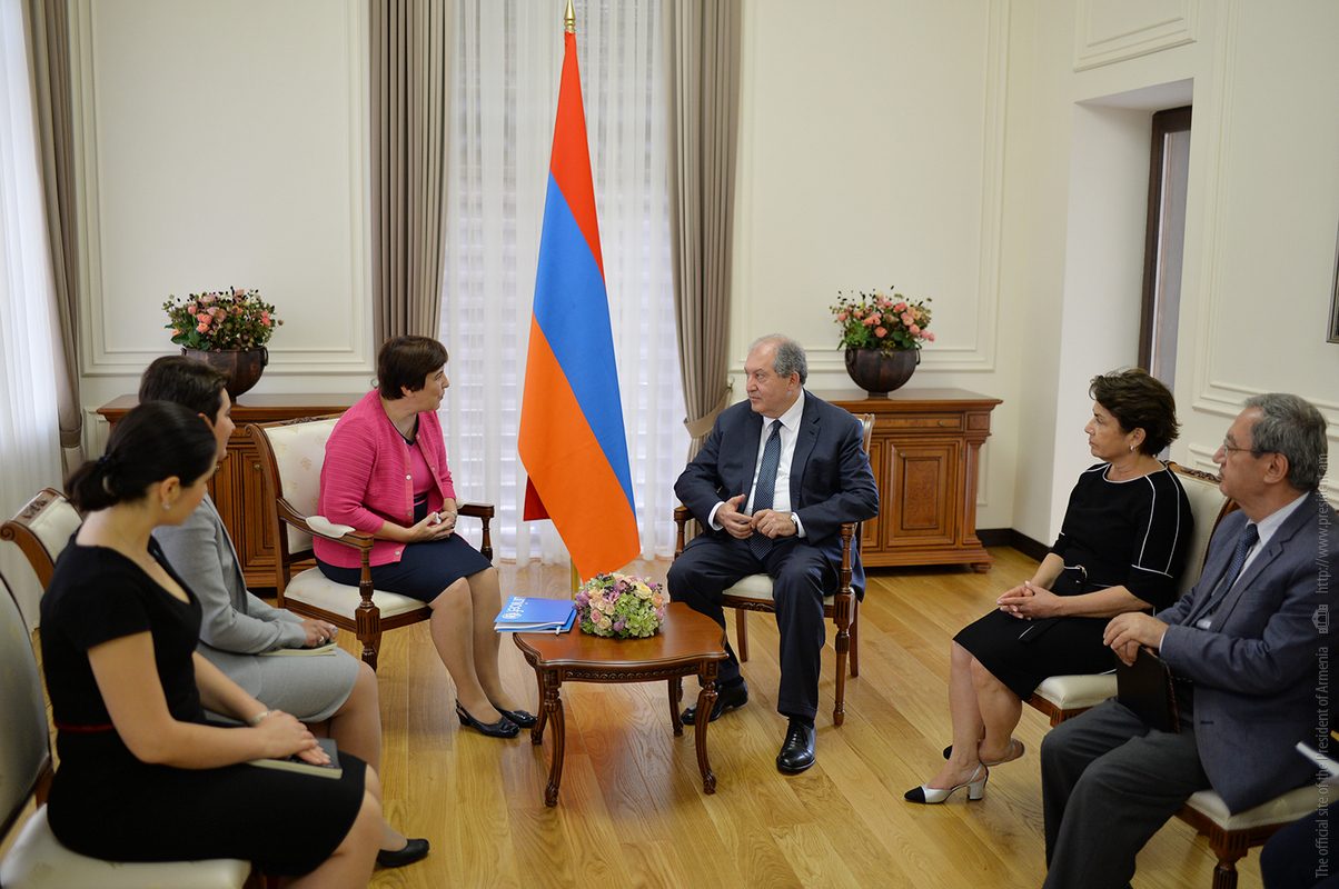 Նախագահն ընդունել է Հայաստանում ՄԱԿ-ի Մանկական հիմնադրամի (ՅՈՒՆԻՍԵՖ) ներկայացուցիչ Տանյա Ռադոչային