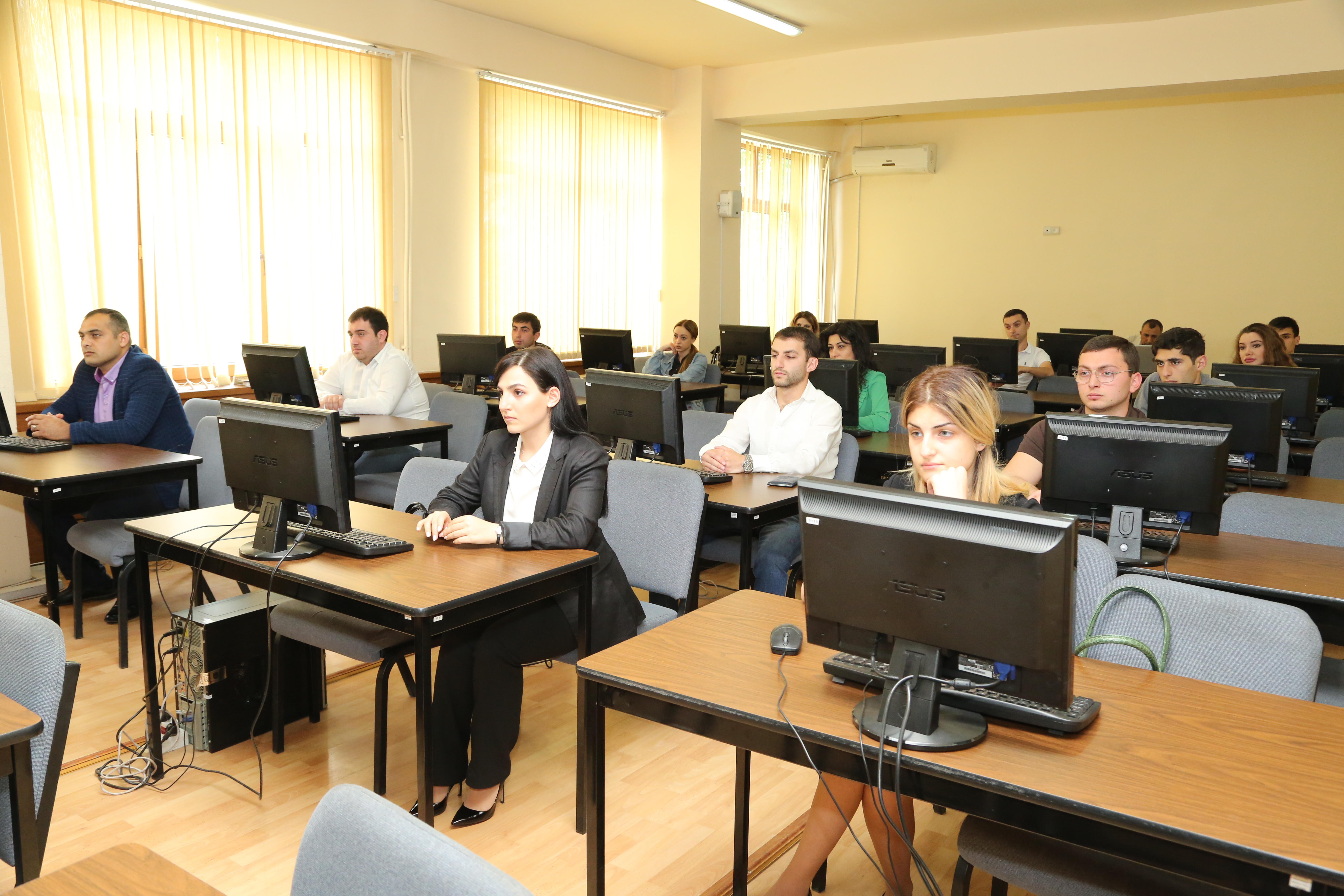 ՊԵԿ-ում աշխատելու հնարավորություն՝ երիտասարդ մասնագետների համար