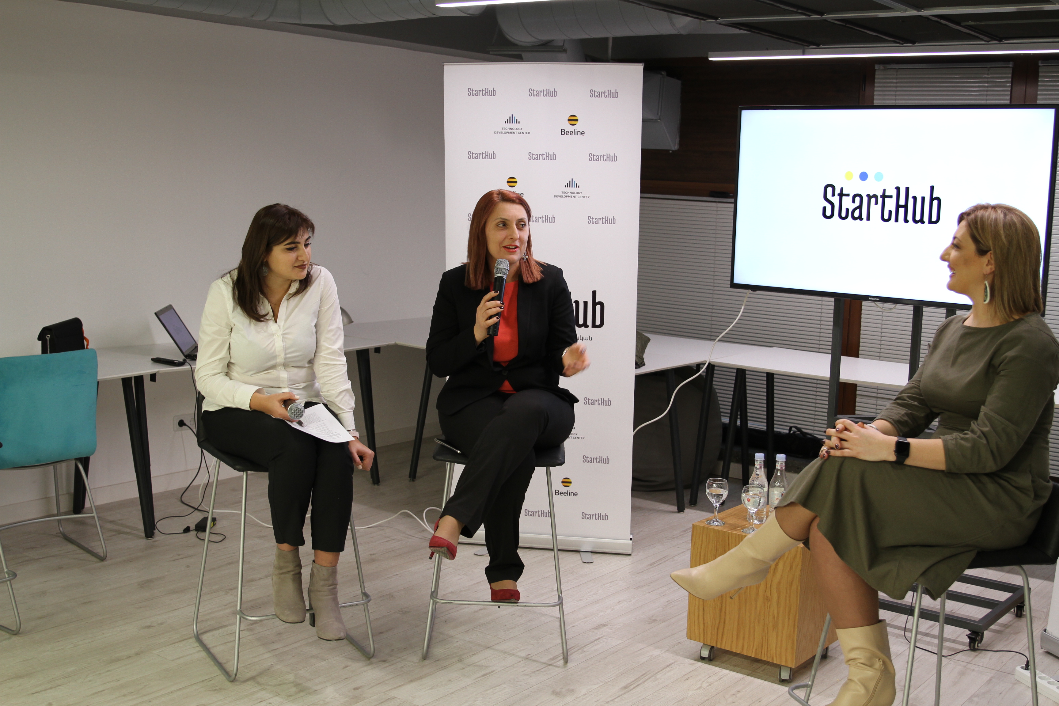 Beeline․ Starthub Offline-ի շրջանակում ստարտափների հետ հանդիպեց Ամալյա Եղոյանը