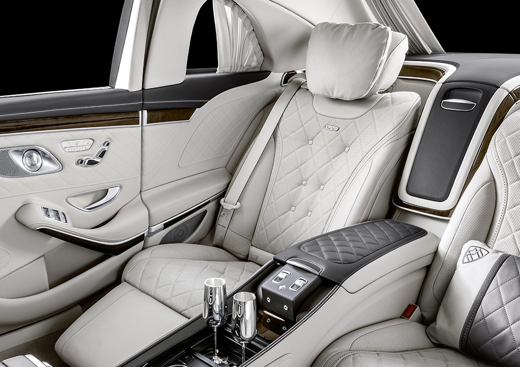 Ներկայացվել է Mercedes-Maybach Pullman-ի թարմացված տարբերակը