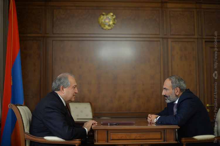 Նախագահ Արմեն Սարգսյանը հանդիպում է ունեցել վարչապետ Նիկոլ Փաշինյանի հետ