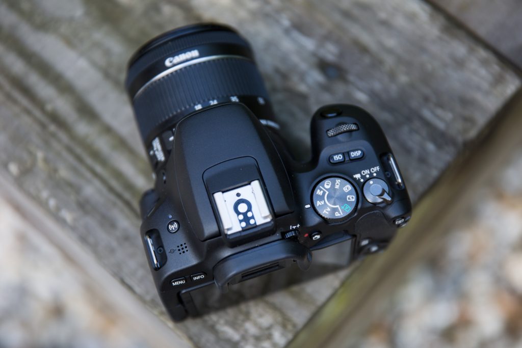 Ֆայն. գնեք Canon EOS 200D բարձրորակ ֆոտոխցիկը և ստացեք 29,000 դրամ քեշբեք վաուչեր