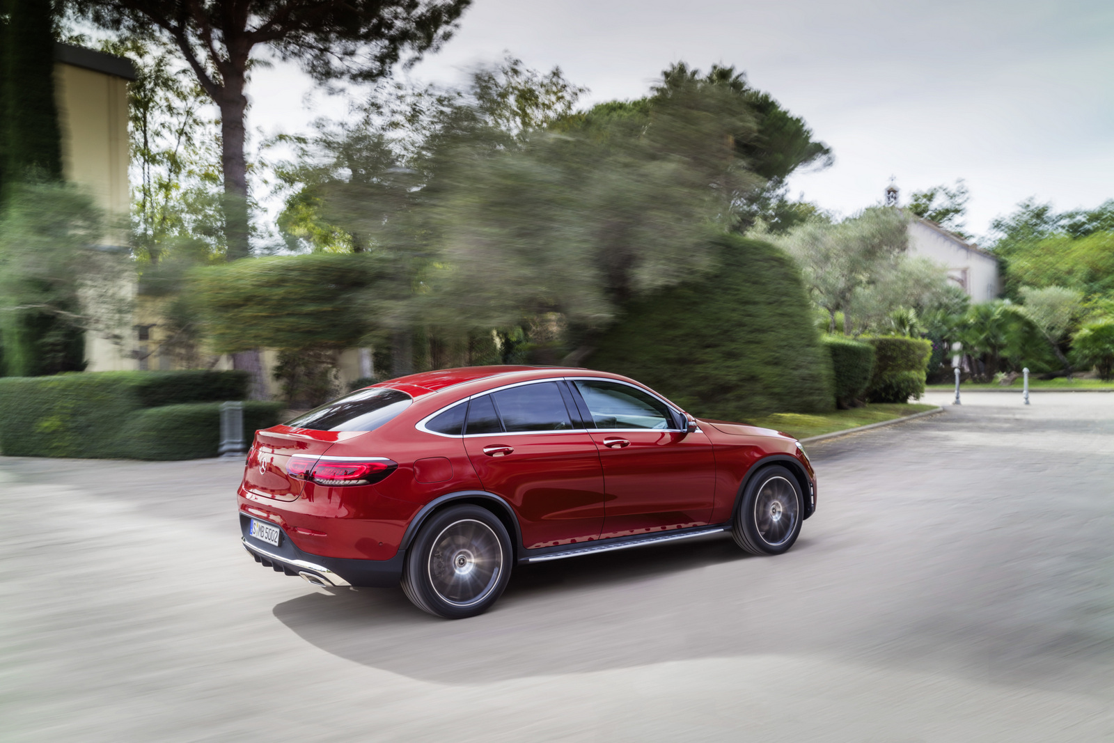 Ցուցադրվել է թարմացված Mercedes-Benz GLC Coupe կրոս կուպեն