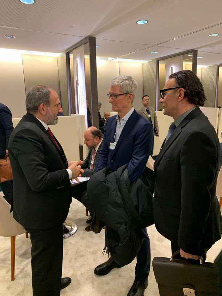 Նիկոլ Փաշինյանը հանդիպել է Apple-ի ղեկավար Թիմ ԿուԿին