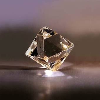 DE BEERS ԸՆԿԵՐՈՒԹՅՈՒՆԸ ՆԱԽԱՏԵՍՈՒՄ Է ՎԱՐԿԱՅԻՆ ՊԱՐՏԱՎՈՐՈՒԹՅՈՒՆՆԵՐԻ ՎԵՐԱԿԱԶՄԱՎՈՐՈՒՄ