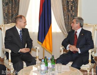 Ս. ԿԻՐԻԵՆԿՈ. «ՀԱՅԿԱԿԱՆ ԱՏՈՄԱԿԱՅԱՆԸ ԳՏՆՎՈՒՄ Է ԳԵՐԱԶԱՆՑ ՎԻՃԱԿՈՒՄ»