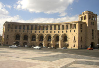 ՊԱՇՏՈՆԱԿԱՆ ԿԱՆԽԱՏԵՍՈՒՄՆԵՐ. 2011 ԹՎԱԿԱՆԻՆ ՀԱՅԱՍՏԱՆԻ ՀՆԱ-Ն ԿԱՃԻ 8%-ՈՎ