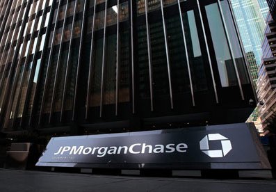 J.P. MORGAN ԲԱՆԿԸ ՄԵՂԱԴՐՎՈՒՄ Է Բ. ՄԵԴՈՖԻ ՖԻՆԱՆՍԱԿԱՆ ԽՄԲԻ ՀԵՏ ԳՈՐԾԱԿՑԵԼՈՒ ՄԵՋ