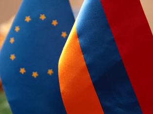 ՔՆՆԱՐԿՎԵԼ ԵՆ ՀՀ-ԵՄ ՀԱՐԱԲԵՐՈՒԹՅՈՒՆՆԵՐԻ ԶԱՐԳԱՑՄԱՆ ՀԵՌԱՆԿԱՐՆԵՐԸ