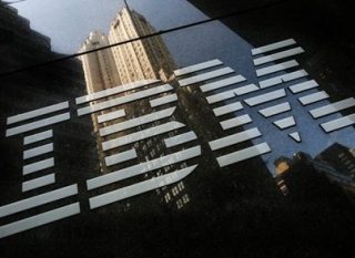 IBM-Ի ԱՐԺԵԹՂԹԵՐԸ ՍԱՀՄԱՆԵԼ ԵՆ ՆՈՐ ՊԱՏՄԱԿԱՆ ԳՆԱՅԻՆ ՌԵԿՈՐԴ