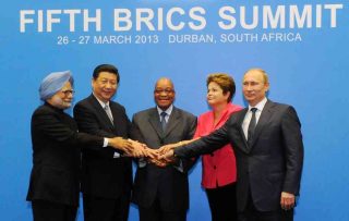 BRICS ԵՐԿՐՆԵՐԸ ԿՍՏԵՂԾԵՆ ԸՆԴՀԱՆՈՒՐ ԱՐԺՈՒԹԱՅԻՆ ՀԻՄՆԱԴՐԱՄ