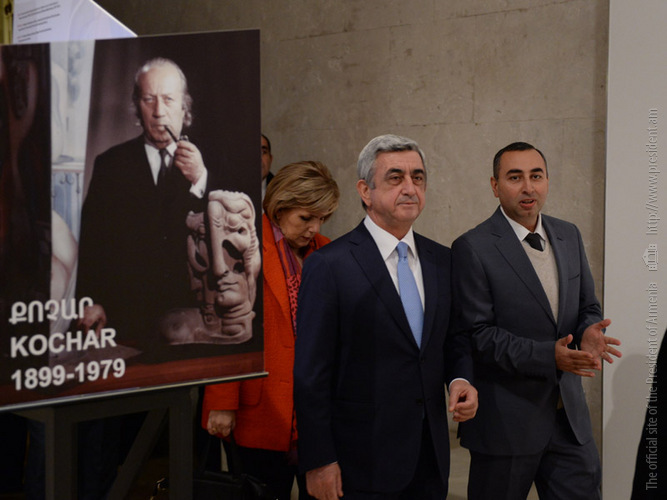 Նախագահն այցելել է Երվանդ Քոչարի 115-ամյա հոբելյանին նվիրված ցուցահանդեսը