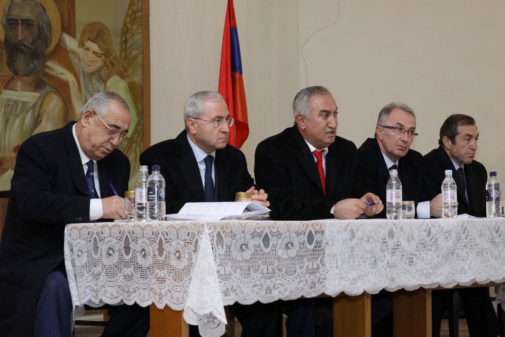 Սերգո Կարապետյանն Արագածոտնի մարզում կարևորել է կոոպերատիվների հիմնումը