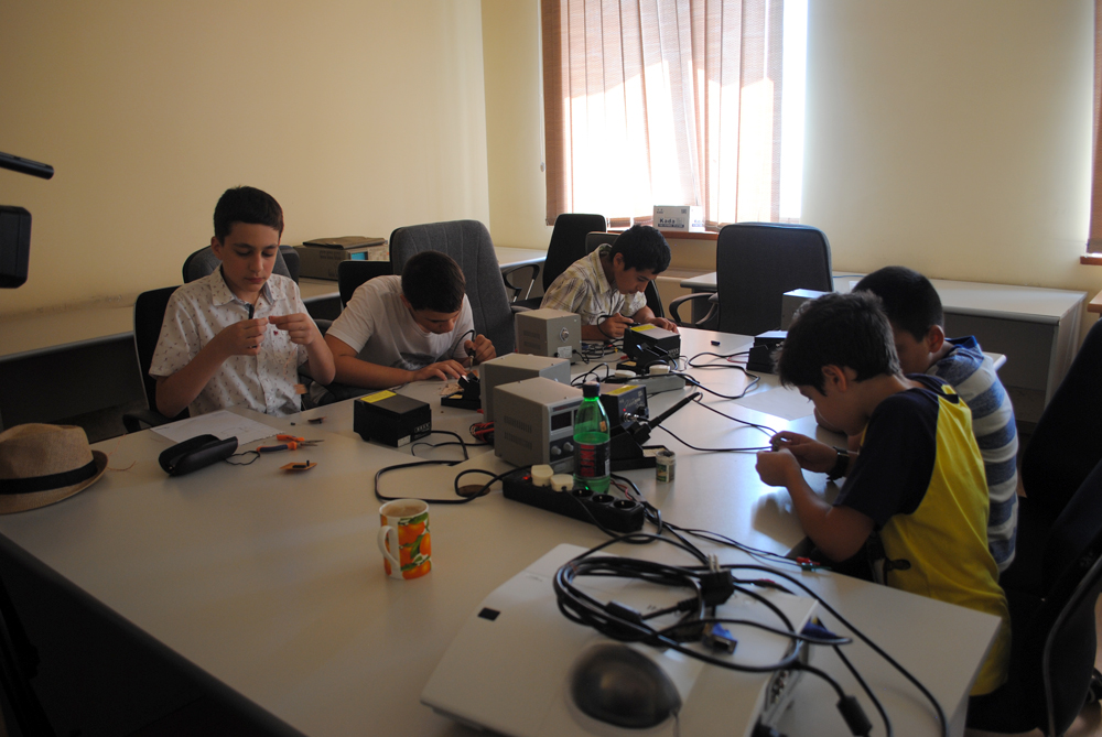 Դպրոցներում ինժեներական լաբորատորիաների ներդրման ծրագիրը հազվագյուտ հնարավորություն է Հայաստանի տնտեսության համար