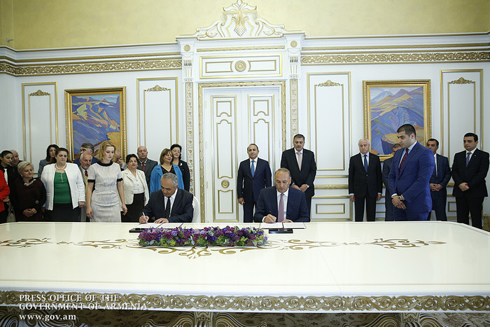ՀՀ կառավարությունն ու Ռազմավարական ծրագրերի քաղաքացիական համագործակցության ցանցն ստորագրել են սոցիալական գործընկերության համաձայնագիր