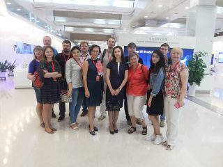 Ռոստելեկոմի աջակցությամբ լրագրողներն այցելել են Huawei ընկերության գլխավոր գրասենյակ