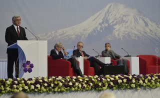 Սերժ Սարգսյանը ելույթ է ունեցել «Ընդդեմ ցեղասպանության հանցագործության» երկրորդ գլոբալ ֆորումի բացմանը
