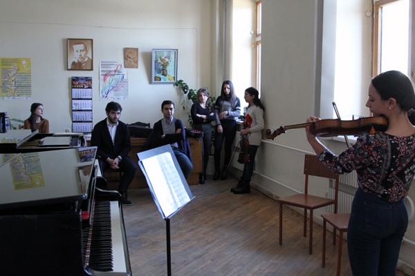 ՎիվաՍել-ՄՏՍ. Հայաստանի պետական երիտասարդական նվագախմբի ևս մեկ նախաձեռնության մեկնարկը Գյումրիում