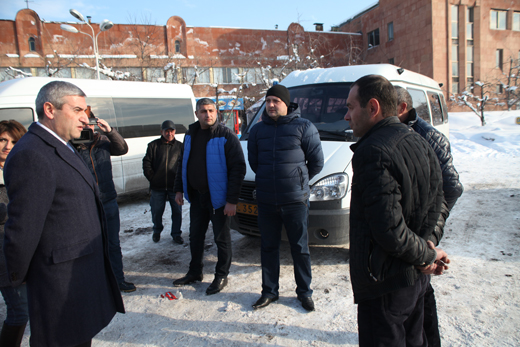 Վահան Մարտիրոսյանը հանձնարարել է խիստ հսկողության տակ առնել ուղևորափոխադրումների չվացուցակները