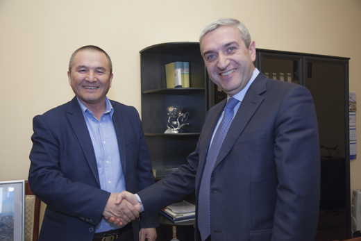 Վահան Մարտիրոսյանը հանդիպել է Ղրղզստանի տրանսպորտի և ճանապարհների նախարար Ջամշիտբեկ Կալիլովին