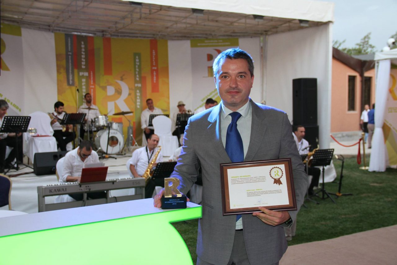 Beeline-ի ղեկավար Անդրեյ Պյատախինն արժանացել է Հայկական Փի Ար ասոցիացիայի հատուկ մրցանակին