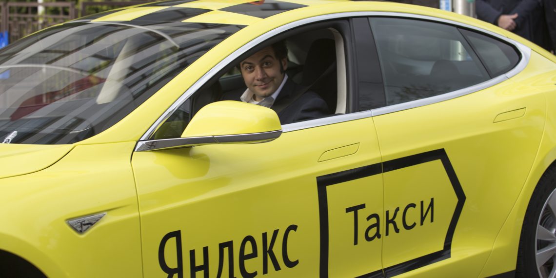 Ազերիների հերթական շանտաժը. Հայազգի ղեկավարի պատճառով Ադրբեջանը խզում է կապերը Yandex.Taxi-ի և Uber-ի հետ