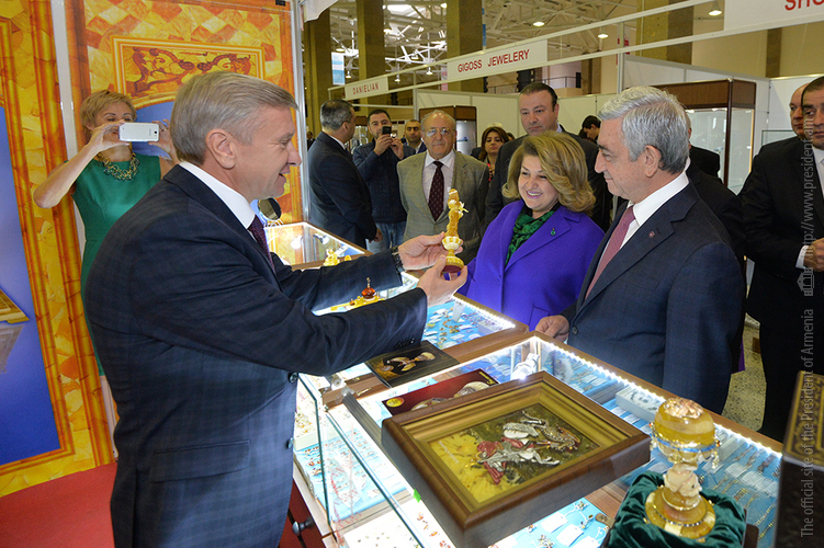Նախագահը ներկա է գտնվել «Երևան շոու-2017» ոսկերչական ցուցահանդեսի բացմանը