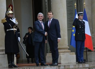 Նախագահ Սերժ Սարգսյանը հանդիպում է ունեցել Ֆրանսիայի նախագահ Էմանուել Մակրոնի հետ