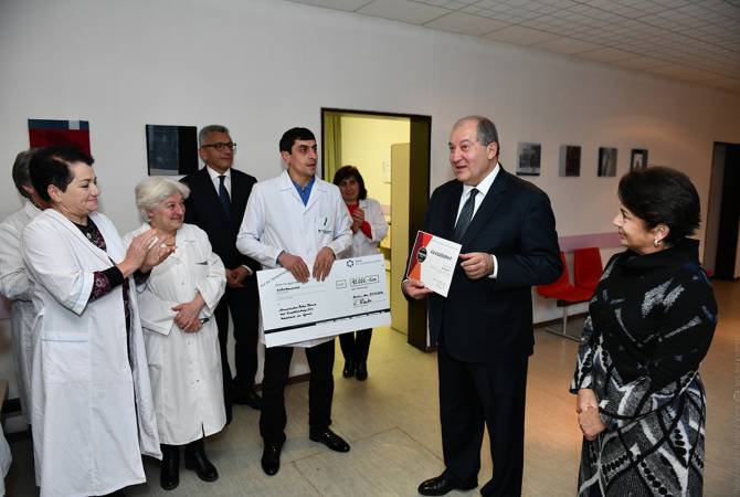 Գյումրիի «Բեռլին» բժշկական կենտրոնը ստացավ նախագահի և Գերմանական Կարմիր խաչի նվիրատվությունների կտրոնները