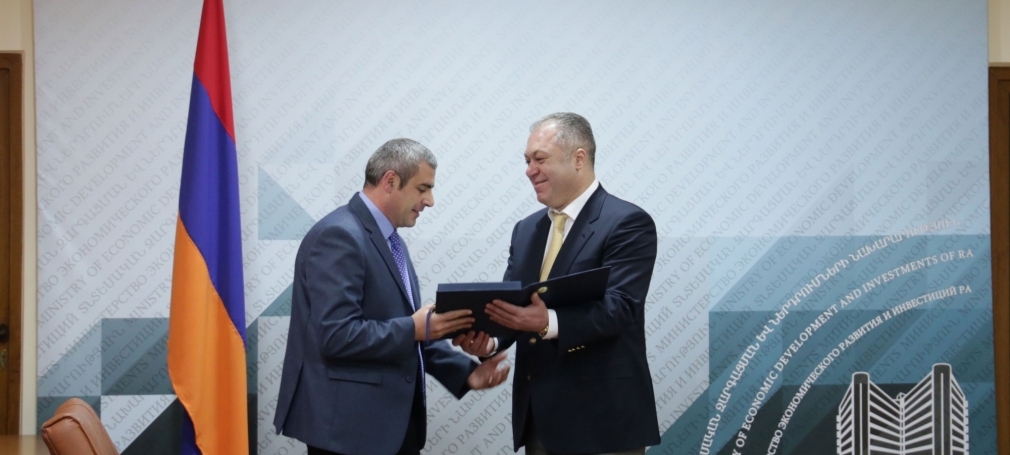 Հակոբ Ավագյանին է հանձնվել ԵՏՀ կոլեգիայի նախագահ Տիգրան Սարգսյանի շնորհակալագիրը