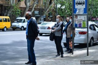 Հայաստանում հանրային տարածքներում դիմակ կրելը դառնում է պարտադիր