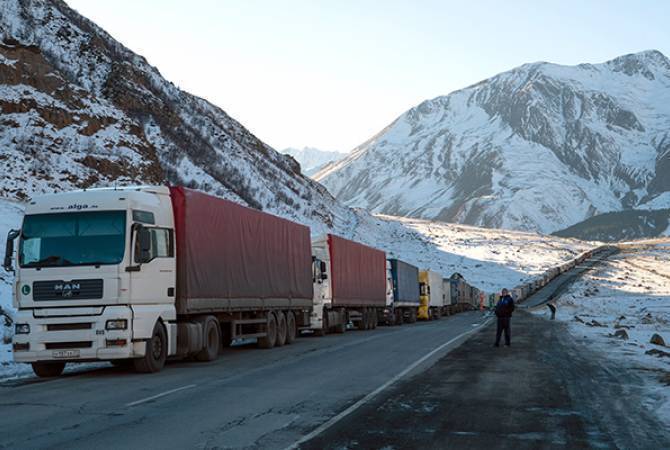 Լարսի անցակետի ռուսական կողմում կա մոտ 500 կուտակված բեռնատար ավտոմեքենա