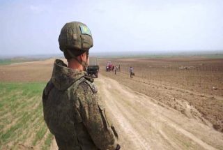 ՌԴ ՊՆ. Խաղաղապահները Լեռնային Ղարաբաղում ապահովում են գյուղատնտեսական աշխատանքների անվտանգ իրականացումը