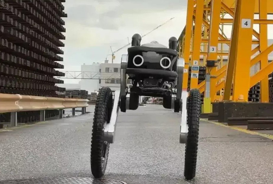 Ստեղծվել է անվային անվտանգության ռոբոտ
