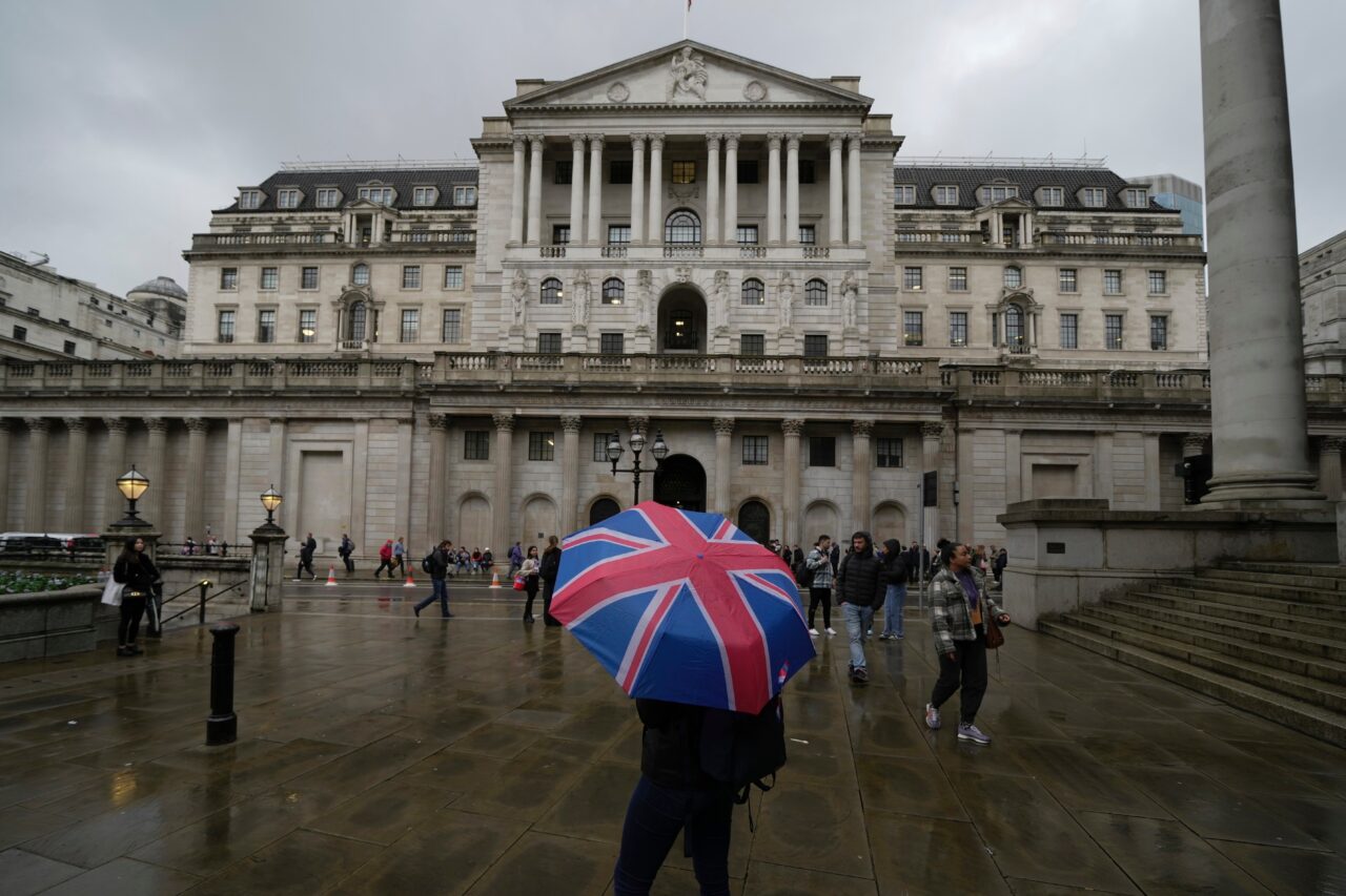 Անգլիայի բանկը հիմնական տոկոսադրույքը պահել է 5.25%