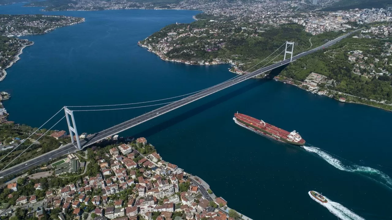Թուրքիան բարձրացրել է Բոսֆորի և Դարդանելի նեղուցներով առևտրային նավերի տարանցման վճարները