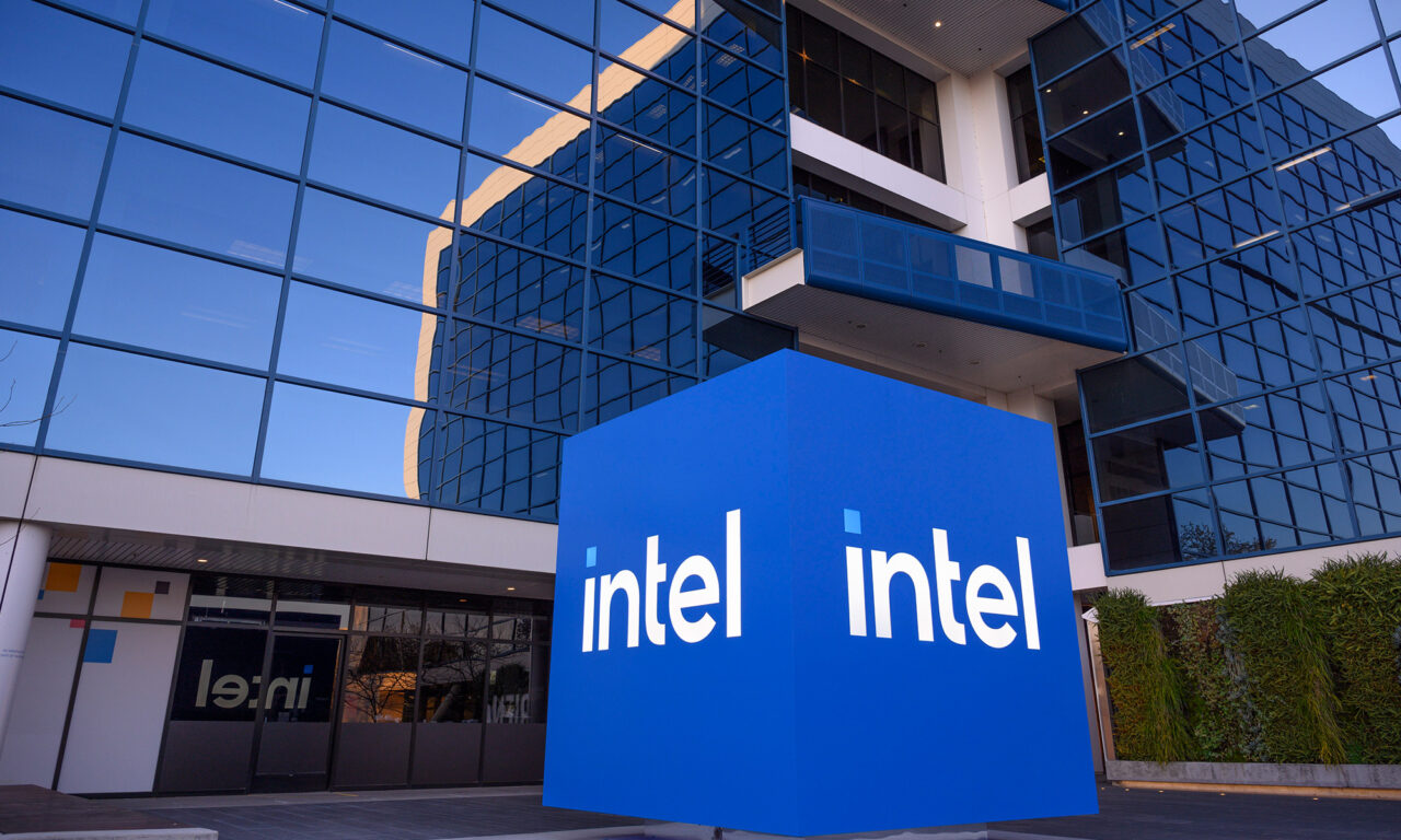 Intel-ը ներկայացրել է AI պրոցեսոր մեքենաների համար