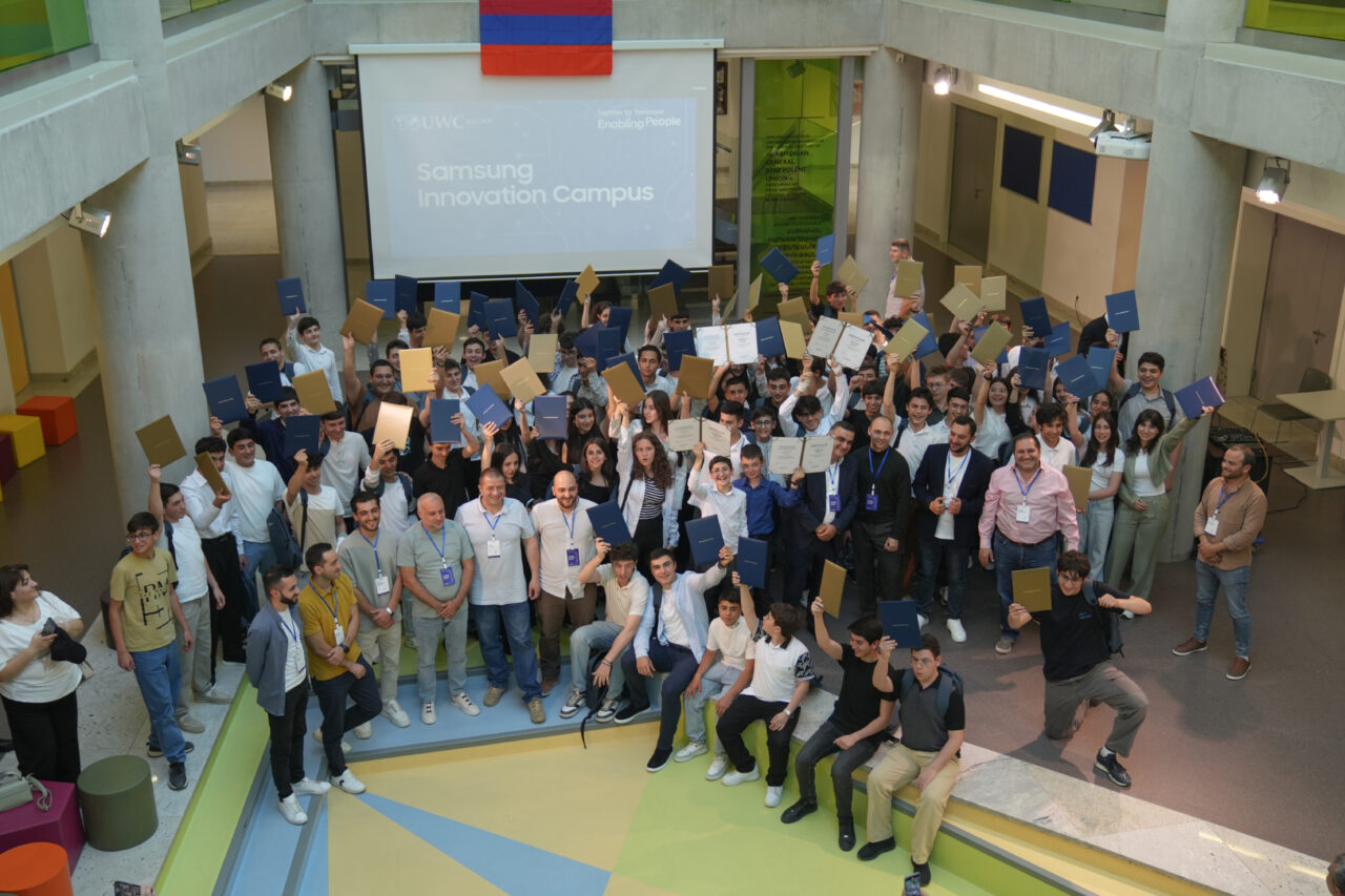 Սամսունգի ինովացիոն կամպուսում տեղի ունեցավ 3-րդ սերնդի ավարտական վկայականների հանձնման արարողությունը