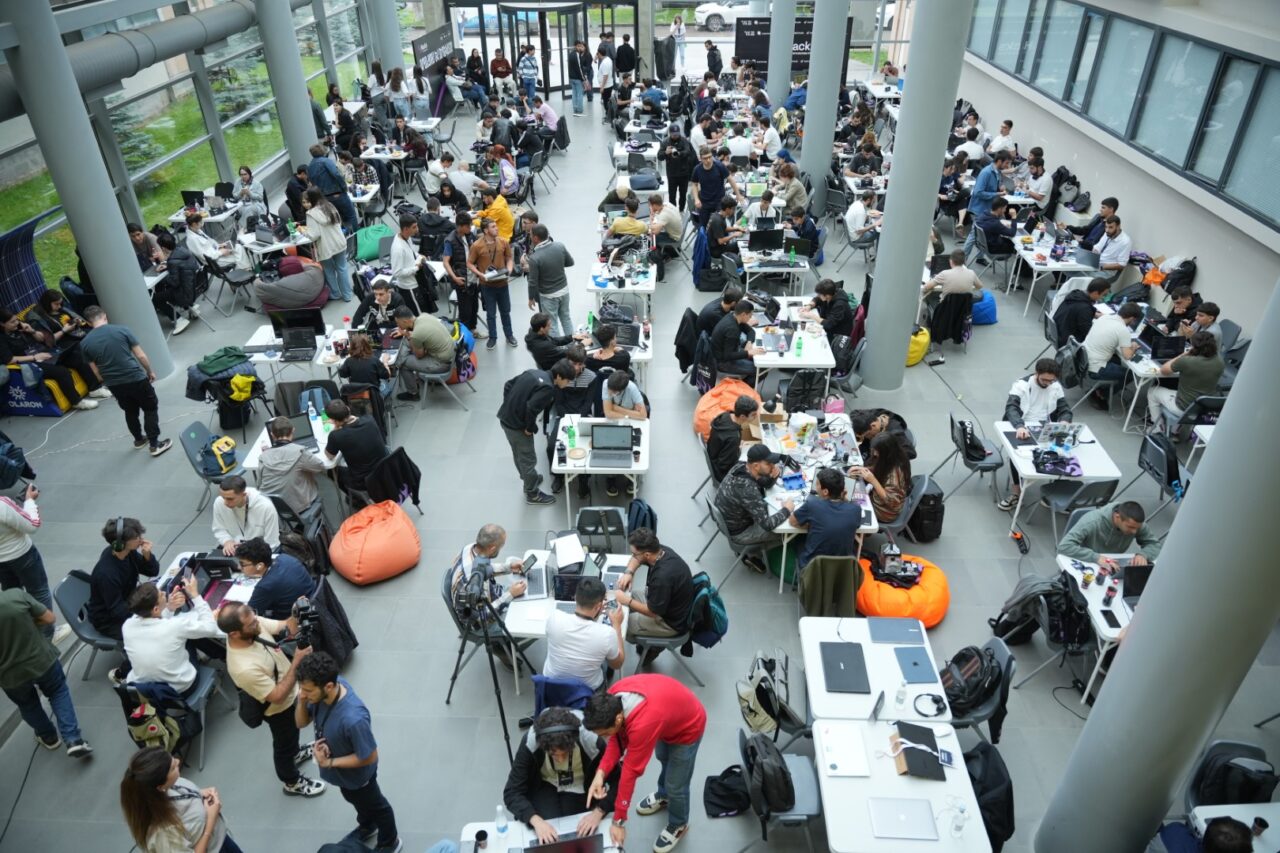 Inecopeople-ը Tech Week Vanadzor-ի շրջանակում անցկացվող ԴևHacks հաքաթոնի գլխավոր հովանավորն է 