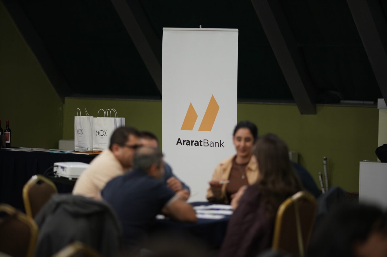 ԱրարատԲանկը «Ի՞նչ, որտե՞ղ, ե՞րբ» ինտելեկտուալ խաղի գլխավոր հովանավոր