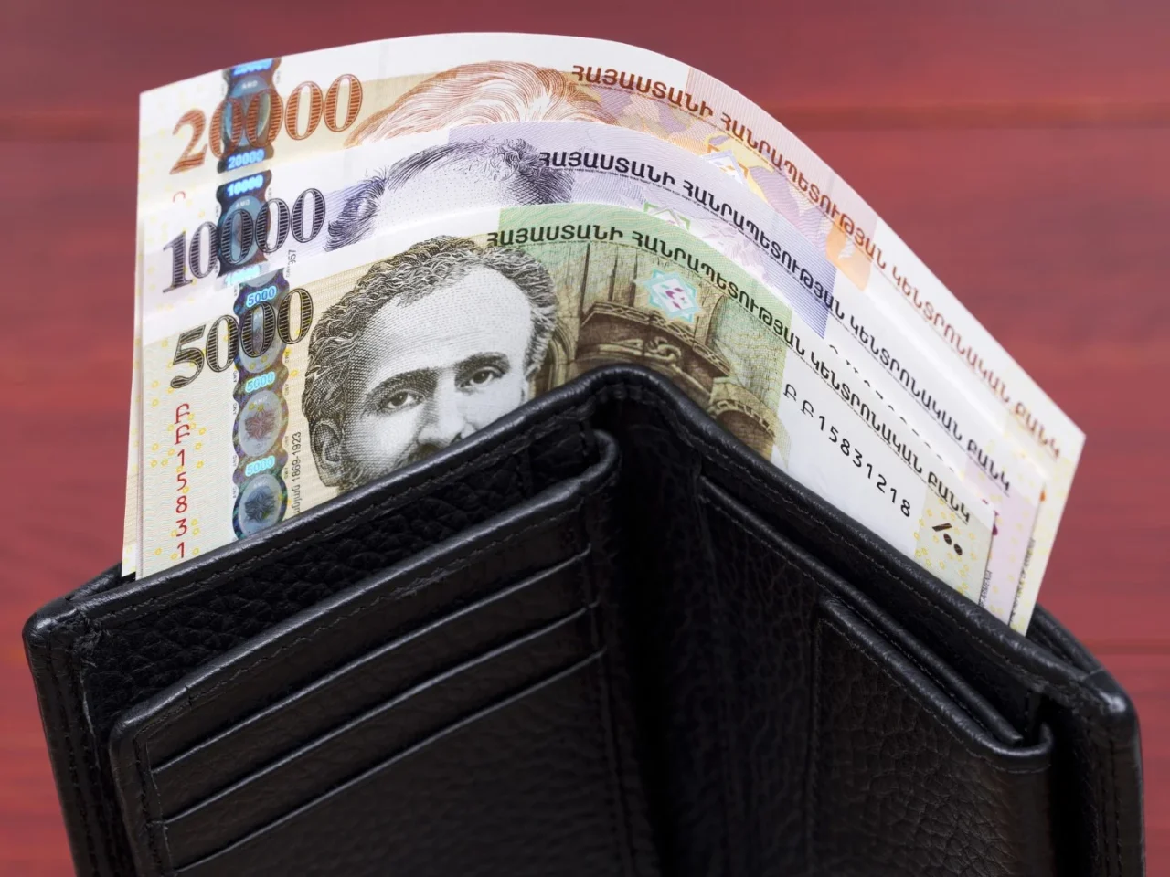 2-րդ սերնդի «հին» թղթադրամները օրինական վճարամիջոց կհամարվեն մինչև 2026թ. ապրիլի 15, դրանից հետո պետք է փոխարինվեն