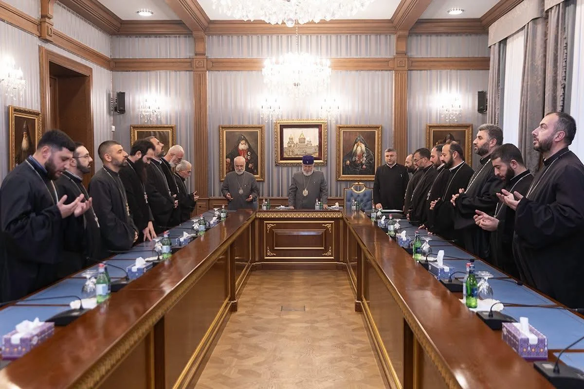 Ամենայն Հայոց Կաթողիկոսն ընդունեց ՀՀ զինված ուժերի հոգևոր սպասավորներին